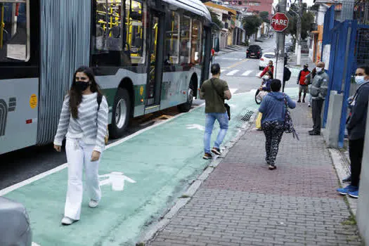 Diadema implanta as primeiras faixas verdes para pedestres