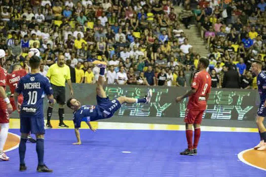 Falcão quer ser hexacampeão do Reis do Drible em São Bernardo