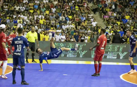 Falcão quer ser hexacampeão do Reis do Drible em São Bernardo