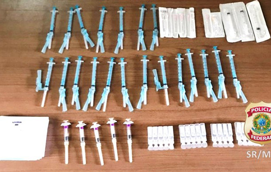 Falsa enfermeira já vacinava pessoas em BH desde o início do mês diz PF