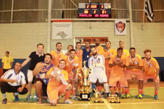 Família F.C. vence final do Campeonato Municipal de Futsal