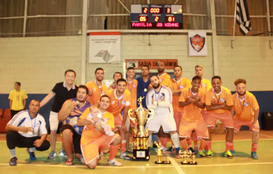 Família F.C. vence final do Campeonato Municipal de Futsal