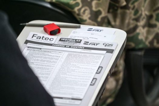 Termina às 15 horas o prazo de inscrição para o Vestibular das Fatecs