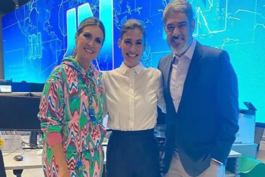 William Bonner e Renata Vasconcellos recebem visita de Fátima Bernardes no JN