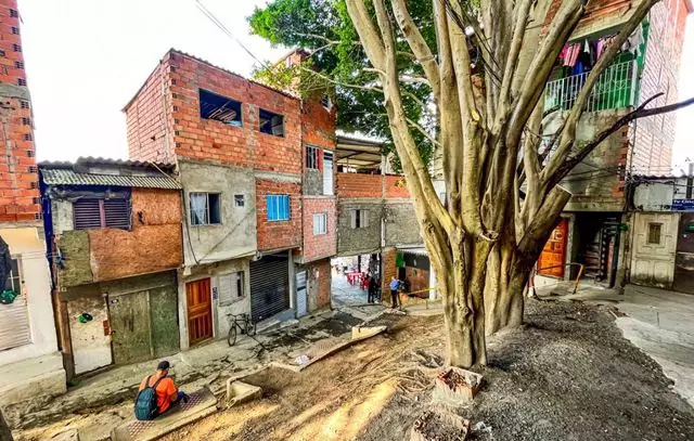 Projeto Favela 3D: Prefeitura de SP leva serviços de emprego para comunidade Haiti