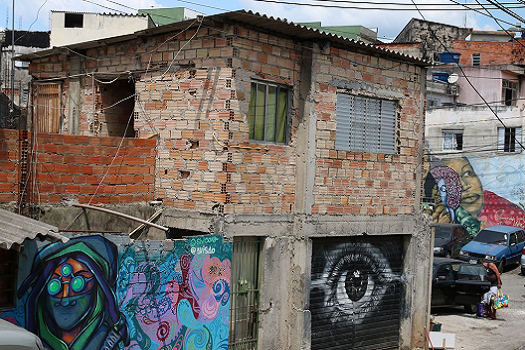 Cerca de 9% da população da cidade de São Paulo vivem em favelas