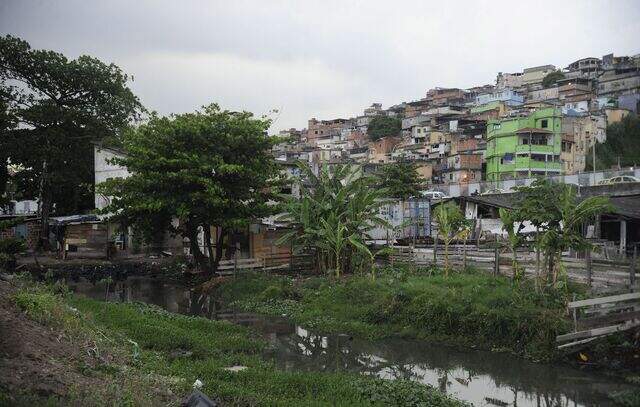 Críticas a visitas a favelas revelam preconceito