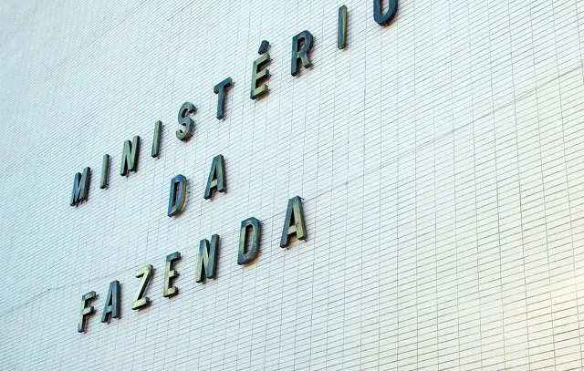 Desaceleração do PIB em 2022 sugere crescimento modesto em 2023