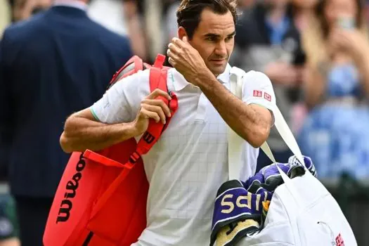 Roger Federer fará nova cirurgia no joelho e ficará afastado por meses