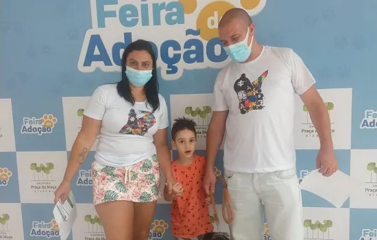 Diadema realiza 2ª Feira de Adoção de Animais