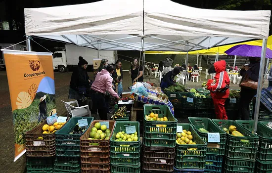 Feira Noturna de Diadema ganha barraca de orgânicos