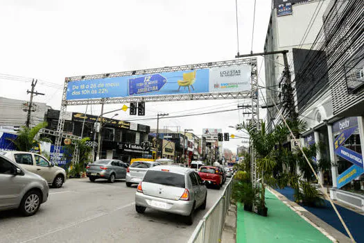 Feira de Móveis da Rua Jurubatuba ainda rende frutos para comerciantes