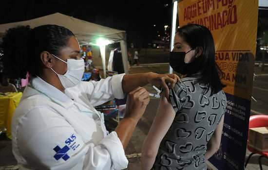 Posto de Vacinação contra covid-19 na Feira Noturna de Diadema funcionará em agosto