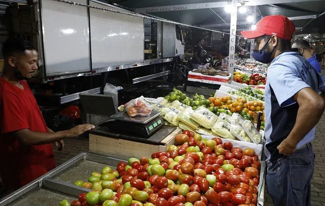 Feira Noturna de Diadema de volta na Praça da Moça