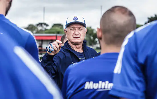 Cruzeiro terá estreia de Felipão no comando nesta terça-feira