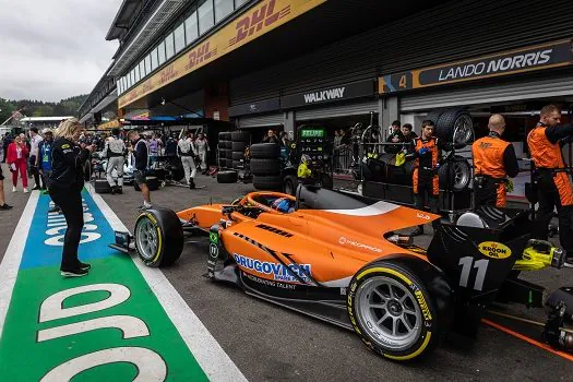 Felipe Drugovich chega em 4º lugar após largar em 10º na Fórmula 2 em Spa-Francorchamps