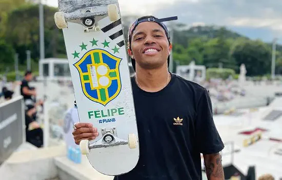 Felipe Gustavo garante vaga na final da 1ª etapa da Liga Mundial de Skate Street