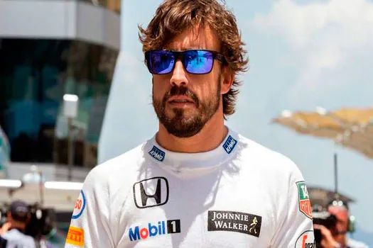 Alonso rejeita oferta da McLaren para comprar vaga no grid das 500 Milhas