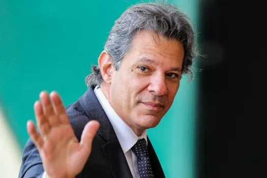 Haddad vai priorizar regra fiscal e tributária