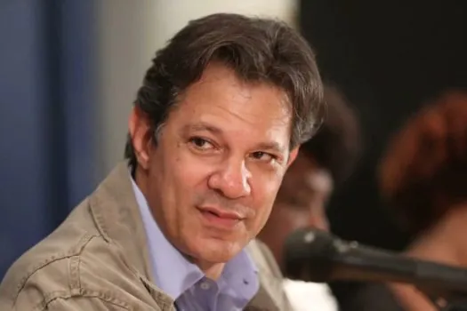 Haddad diz que fará entrevista às 17h para detalhar reoneração de combustíveis