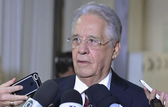 Ex-presidente Fernando Henrique Cardoso tem alta hospitalar