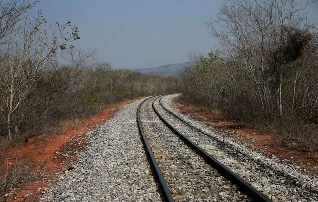 AGU muda posição e se manifesta contra lei que abre espaço para construir Ferrogrão