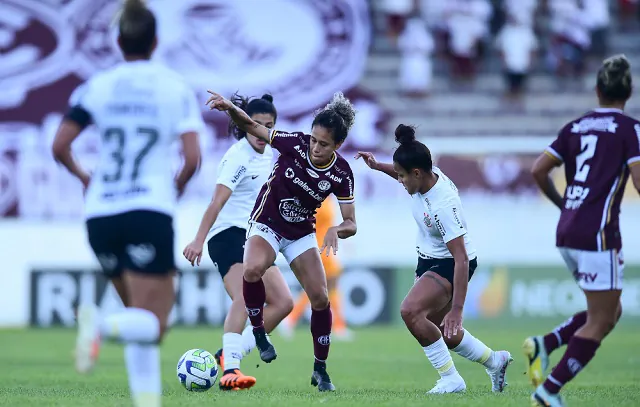 Ferroviária e Corinthians empatam sem gols no primeiro duelo da final do BR Feminino