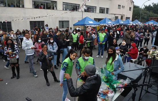 Festa Junina do Mulheres faz muita gente dançar no Okinawa