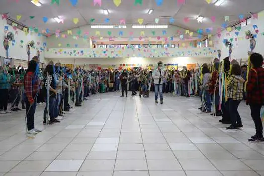 Festa Junina do Mulheres faz muita gente dançar no Okinawa