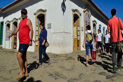 Festa Literária Internacional movimenta Paraty a partir desta quarta (9)