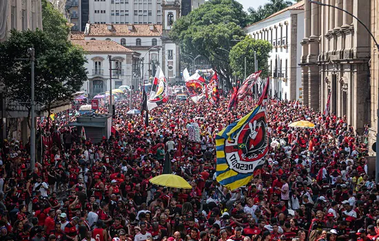 Gabigol lidera festa para torcida no RJ