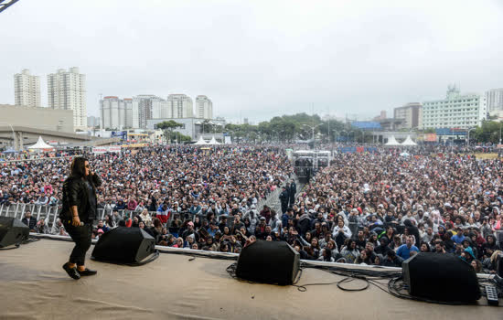 Yasmin Santos e João Bosco & Vinícius encerram 4ª edição do Festival de Verão