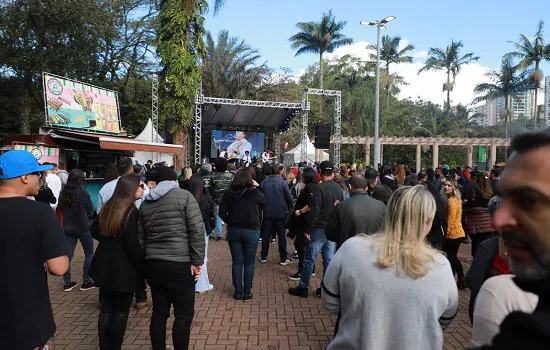 Parque Celso Daniel tem bom público no 1º dia do Festival do Morango