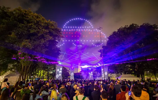 Festival de Luzes reúne mais de 100 mil pessoas