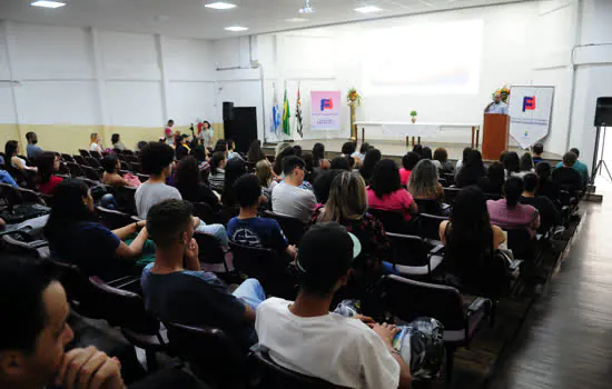 FFF realiza aula inaugural para mais de 900 alunos