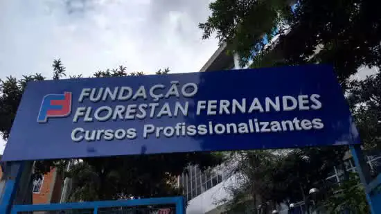 Aula inaugural da Fundação Florestan Fernandes dá início aos cursos de agosto