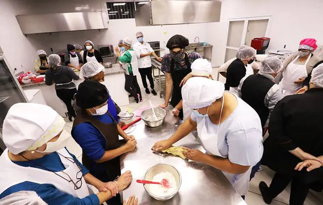 Florestan: escola que ensina a produzir pizzas