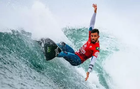 Surfe: Filipe Toledo é vice-campeão na etapa de El Salvador