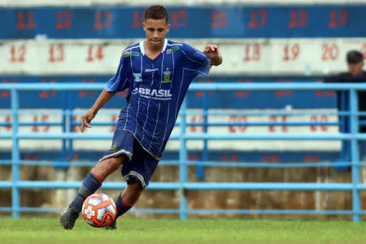 Santo André renova com joia da base e alvo de clubes paulistas