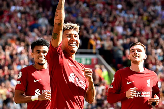 Com 3 passes e 2 gols, Firmino comanda goleada histórica do Liverpool por 9 a 0