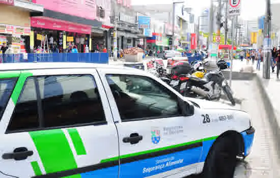 Diadema combate venda ilegal por ambulantes