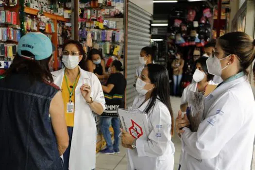 Vigilância Sanitária de Diadema fiscaliza comercialização de pomadas capilares