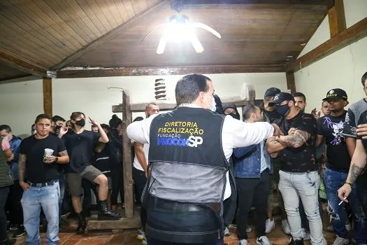 Fiscalização fecha festa clandestina com 142 pessoas em São Paulo