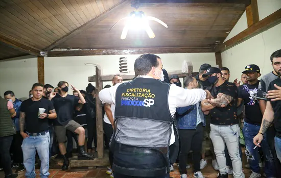 Fiscalização fecha festa clandestina com 142 pessoas em São Paulo