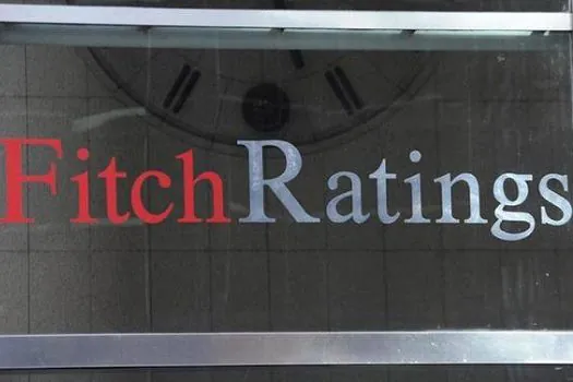 Fitch retira ratings de série de entidades e empresas da Rússia, incluindo Moscou