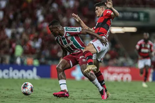 Flamengo sai na frente do Fluminense na final do Carioca