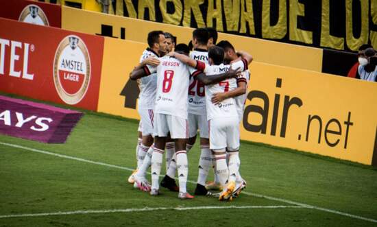 Flamengo vence fora de casa e se mantém na segunda colocação do grupo A