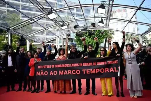 Filme brasileiro com elenco indígena ganha prêmio no Festival de Cannes