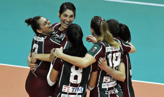 Superliga Banco do Brasil 19/20: Fluminense e Curitiba Vôlei duelam nesta segunda-feira