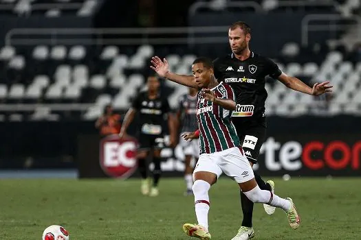 Brasileiro: Botafogo e Fluminense se enfrentam em busca de vaga no G4